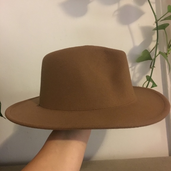 Brown hat - Picture 2 of 5